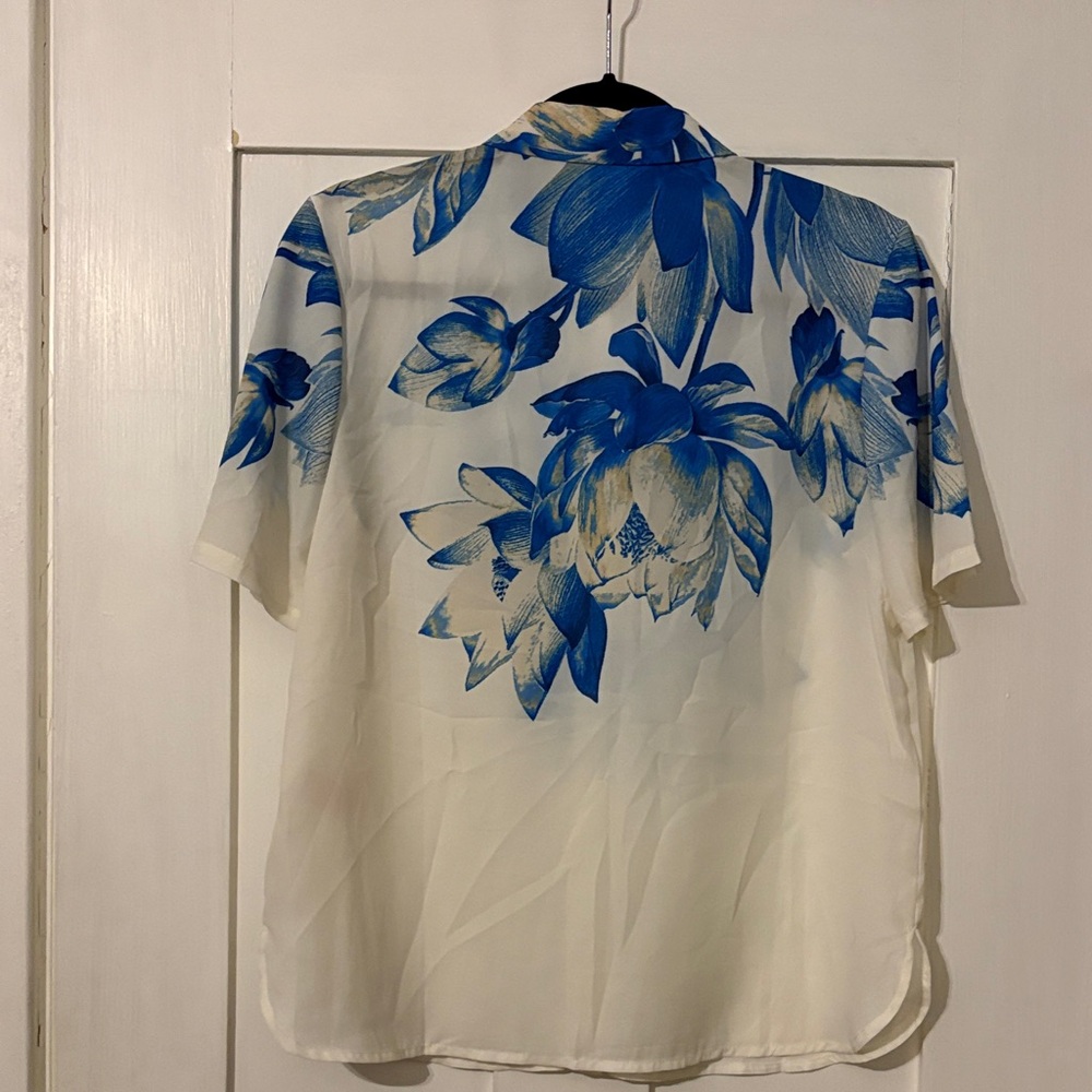 Flying Tomato Blue and White Floral Shirt - Picture 3 of 3